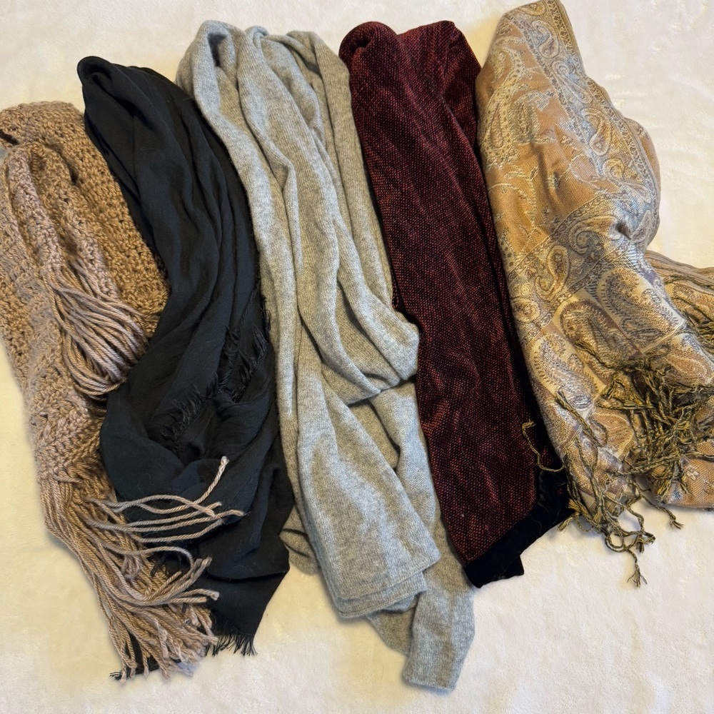 Bundle Of 5 Shawls Scarves Bundle Of 5 Shawls Scarves